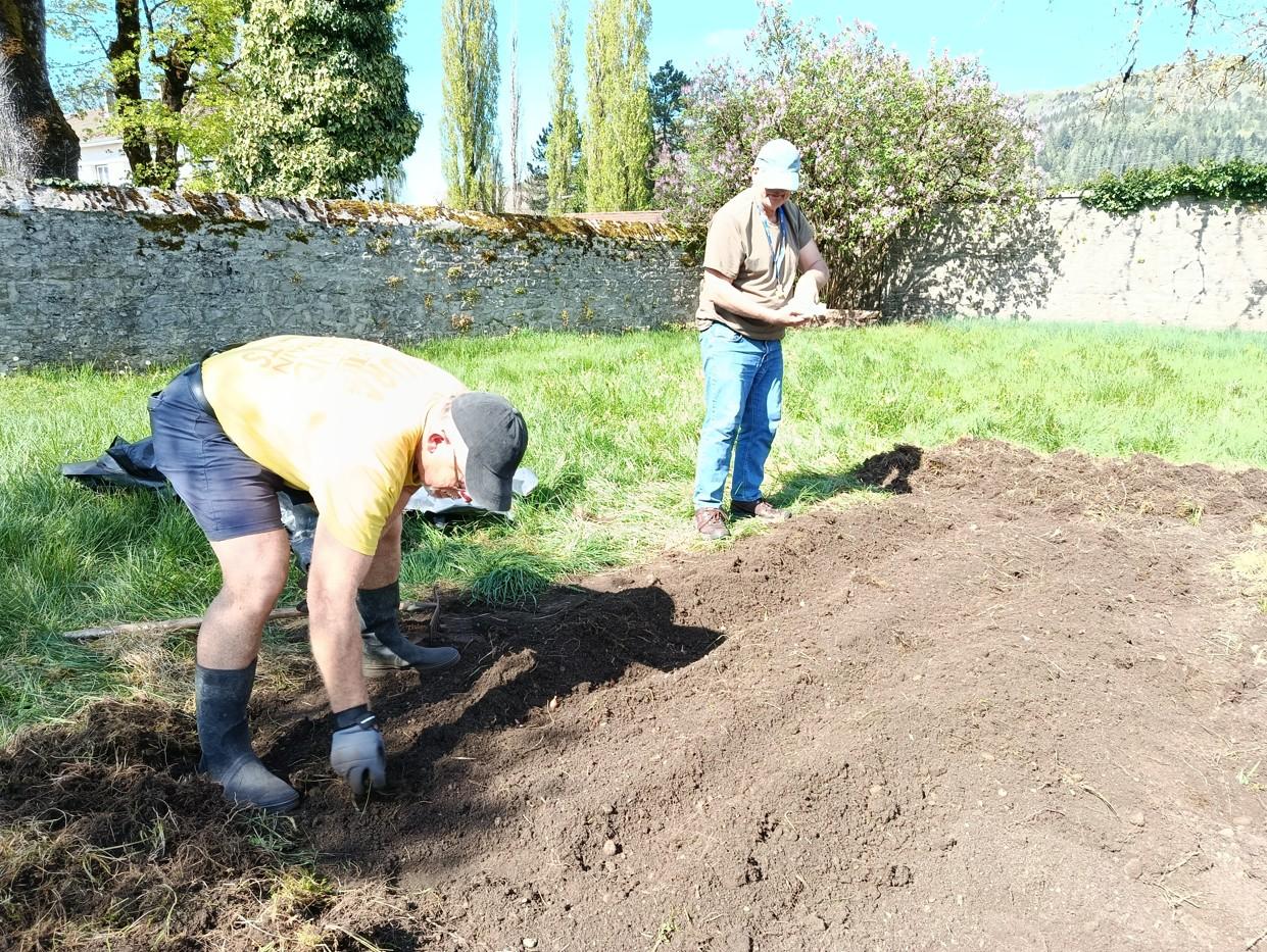 17 04 2026 jardin partage 3